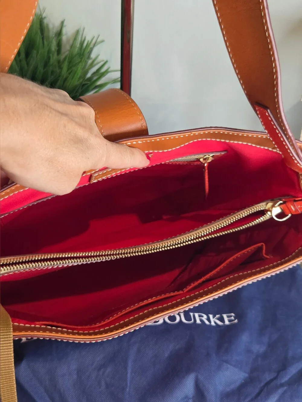 Dooney & Bourke Saffiano Leather Ashby Tote 3-Piece Set + Dust Bag Geranium - Picture 8 of 15